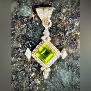 August Birthstone NOW 30%OFF! Peridot Pendant Deep Color, Sterling New Condition